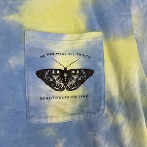 blue and pastel green tie dye faith shirt !!